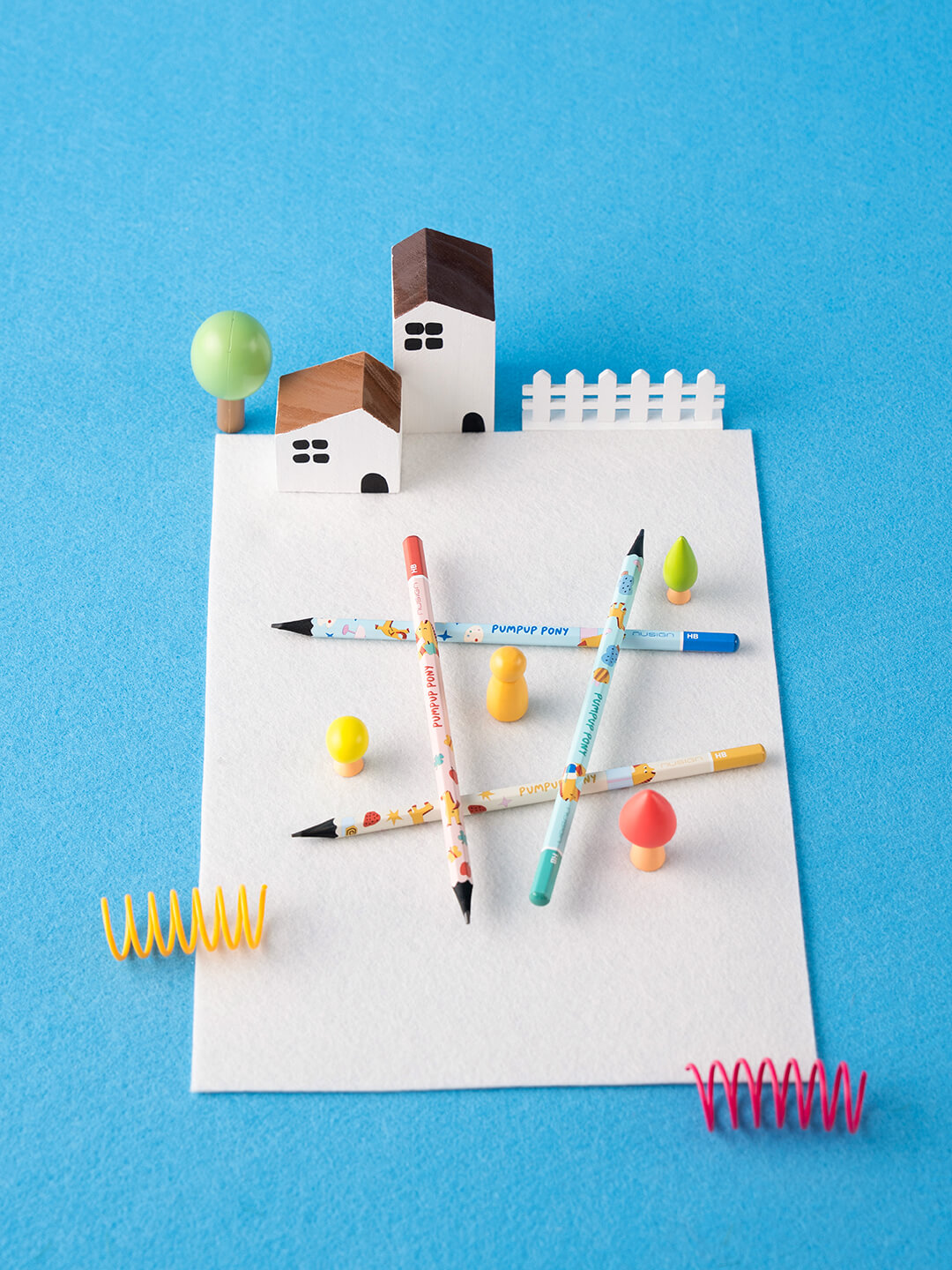 “纽转运势，horse发生”，纽赛发布马年生肖限定系列